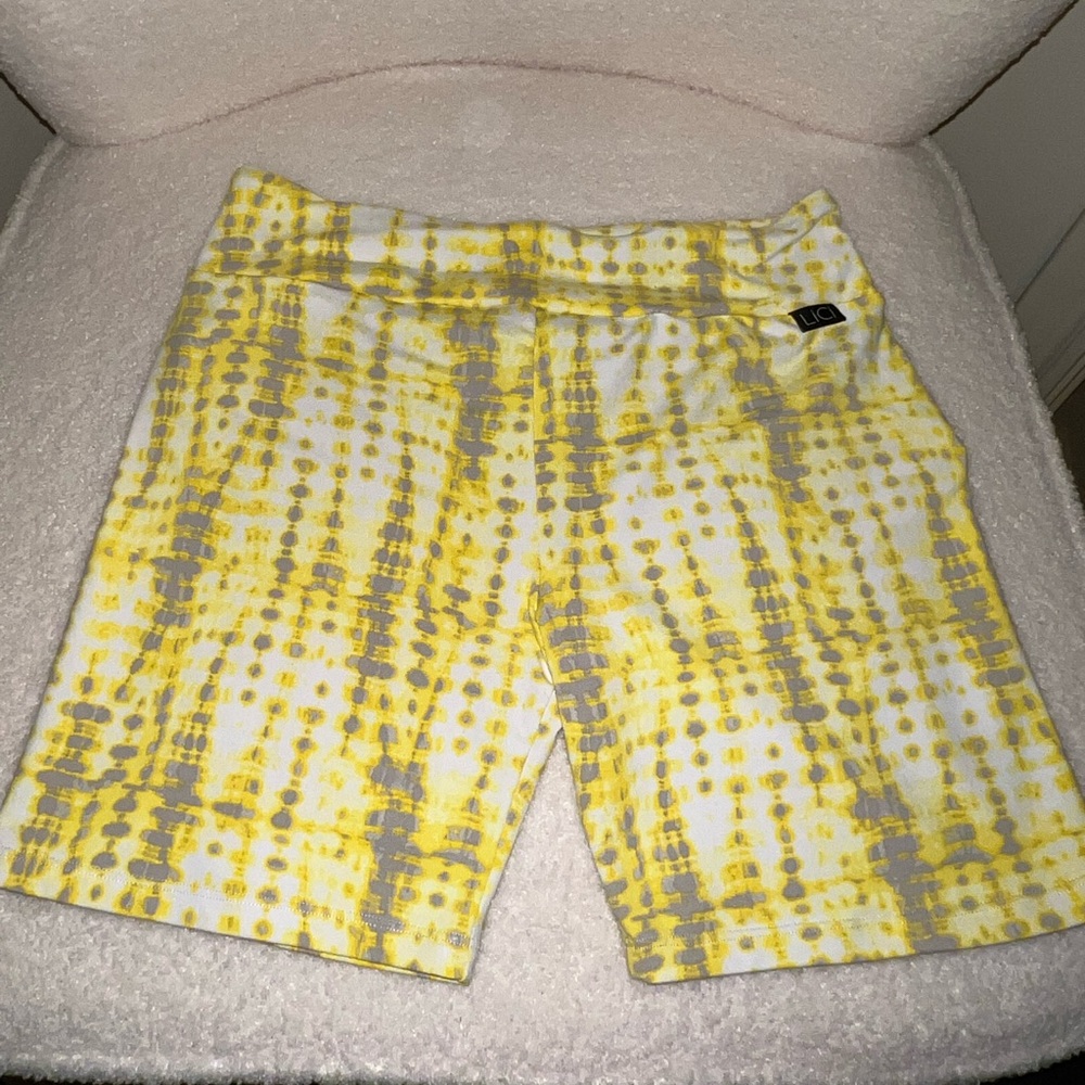 COPY - Lici Fit Regular shorts.